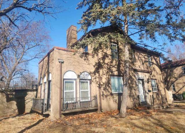 Property at 610 S 9th St, Clinton, IA 52732, 3 beds, 2 baths