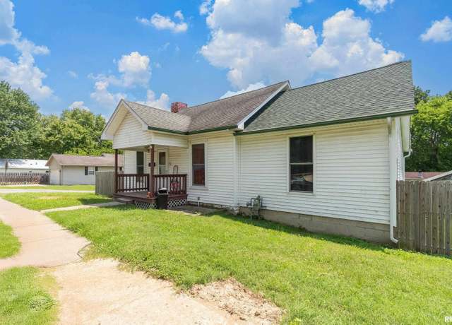 Property at 503 W Idaho Ave, Carterville, IL 62918, 4 beds, 2 baths