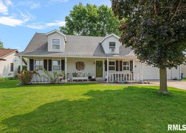 Property at 2629 Stratford Dr, Springfield, IL 62704, 4 beds, 2.5 baths