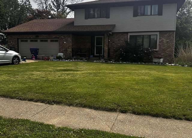 Property at 3255 Quail Ridge Rd, Bettendorf, IA 52722, 5 beds, 4.5 baths