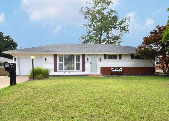 Property at 3913 N Sterling Ave, Peoria, IL 61615-0000, 3 beds, 2 baths