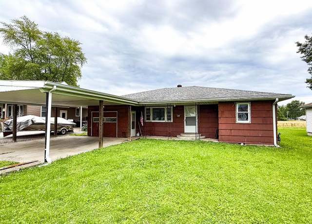 Property at 422 East Dr, Flora, IL 62839, 3 beds, 1 bath