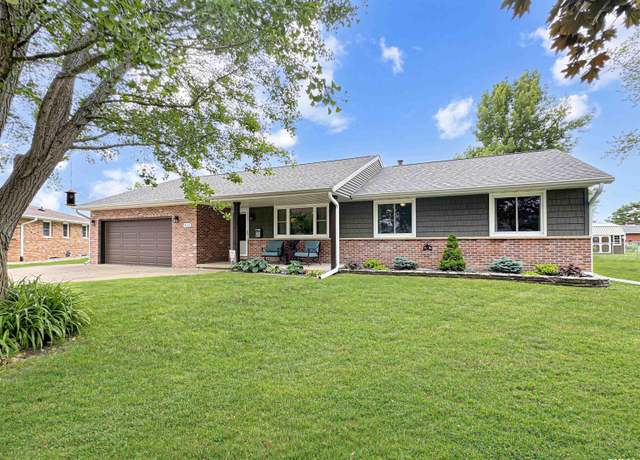 Property at 452 E Fernwood St, Morton, IL 61550, 4 beds, 3 baths