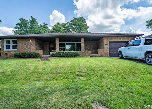 Property at 1108 Howard Ct, Pekin, IL 61554, 3 beds, 1 bath