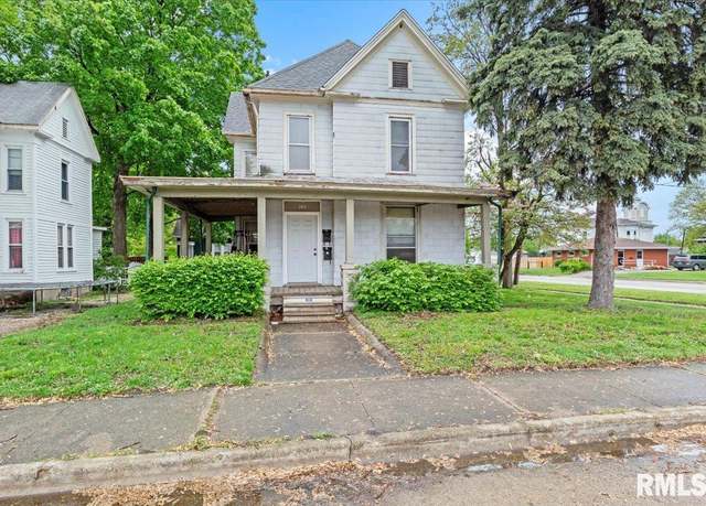 Property at 203 S Fayette St, Jacksonville, IL 62650, 2 beds, 2 baths