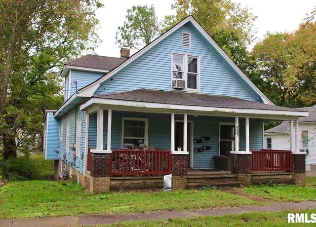 Property at 403 W Elm St, Carbondale, IL 62901, 3 beds, 4 baths