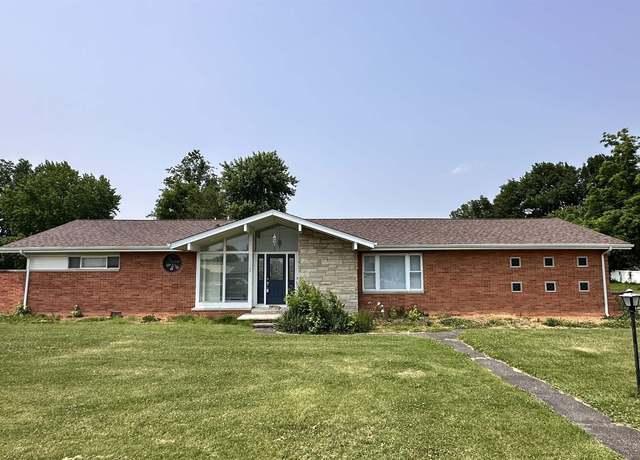 Property at 1107 E Cleveland St, West Frankfort, IL 62896, 3 beds, 2 baths