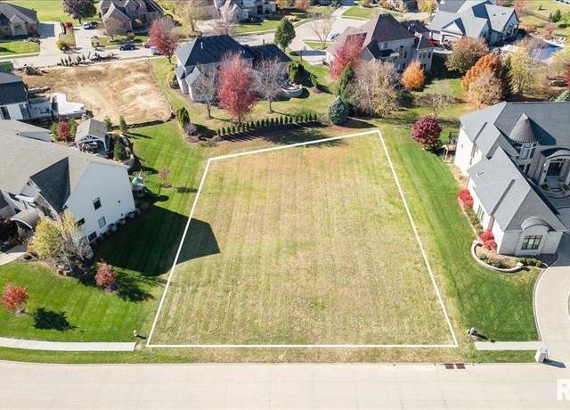 Property at 6192 Eagle Ridge Rd, Bettendorf, IA 52722