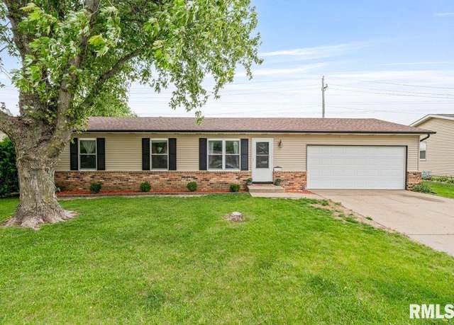 Property at 3115 W 63rd St, Davenport, IA 52806, 2 beds, 1.5 baths