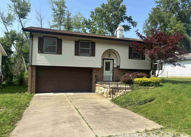 Property at 31 Glenwood Ln, Chatham, IL 62629, 3 beds, 1.5 baths