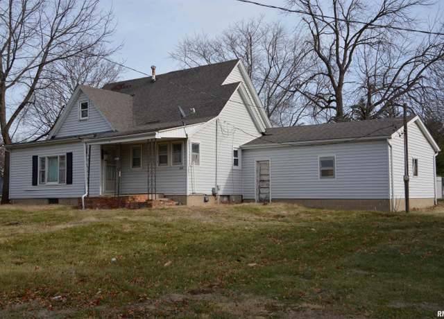 Property at 215 N Monmouth St, Good Hope, IL 61438, 5 beds, 1.5 baths