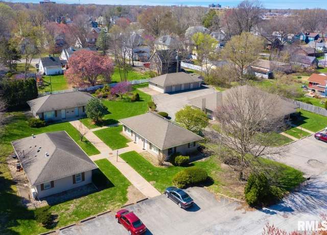 Property at 420 S Campbell St, Macomb, IL 61455, 4 beds, 4 baths