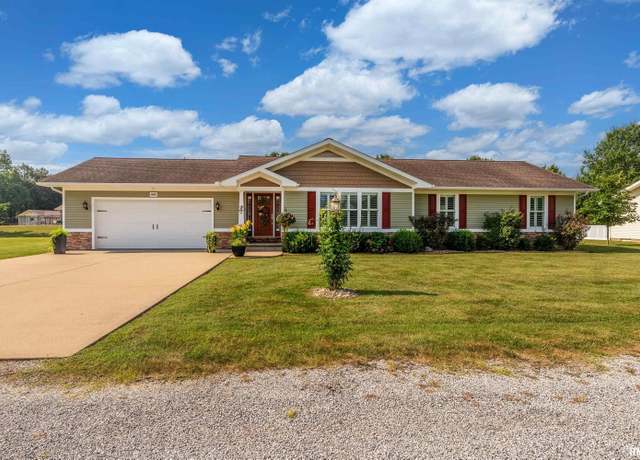 Property at 1406 Timothy Ln, West Frankfort, IL 62896, 3 beds, 2 baths