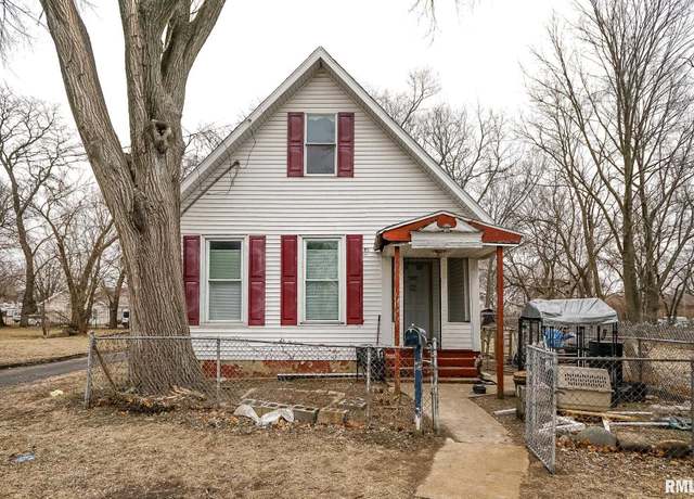 Property at 510 SW Center St, Peoria, IL 61605, 1 bed, 1 bath