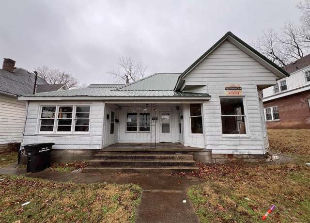 Property at 406 S University Ave, Carbondale, IL 62901, 3 beds, 4 baths