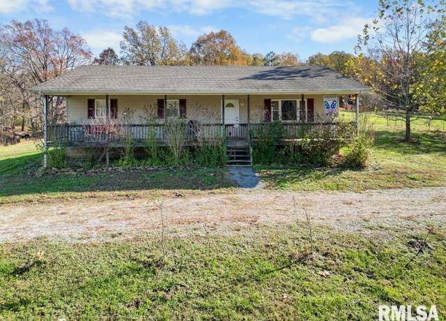 Property at 3700 Somerset Rd, Harrisburg, IL 62946, 3 beds, 2 baths