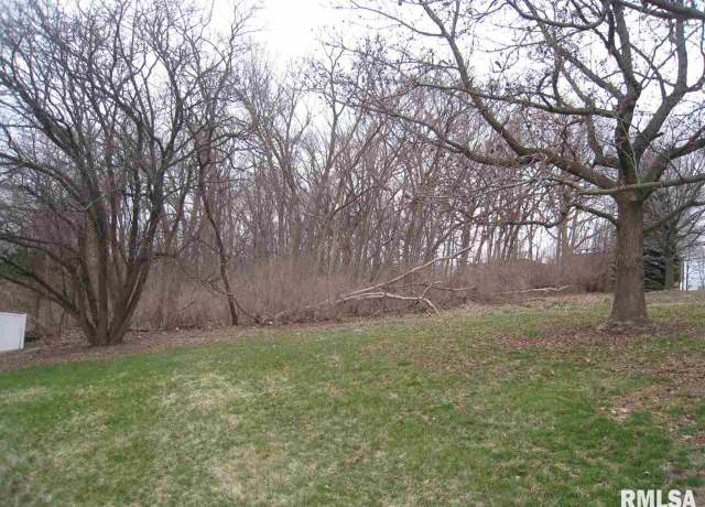 Property at 3705 35th St, Moline, IL 61265