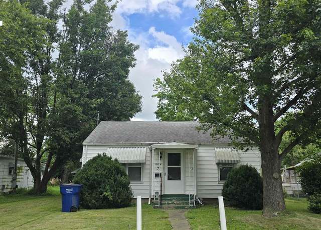 Property at 610 S Jackson St, West Frankfort, IL 62896, 3 beds, 1 bath