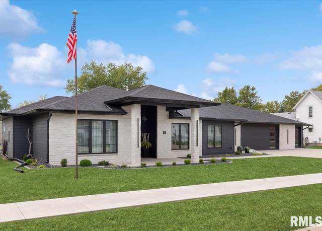 Property at 101 N Anna St, Preston, IA 52069, 3 beds, 2.5 baths