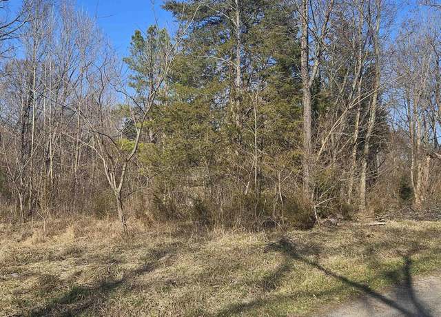 Property at 1966 Mallard Ln, Carterville, IL 62918