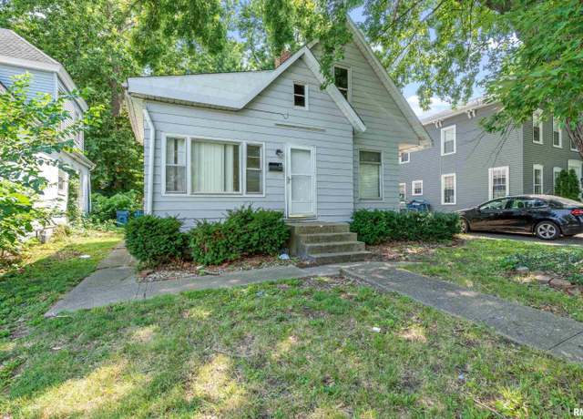 Property at 1144 W Monroe St, Springfield, IL 62704, 3 beds, 2 baths