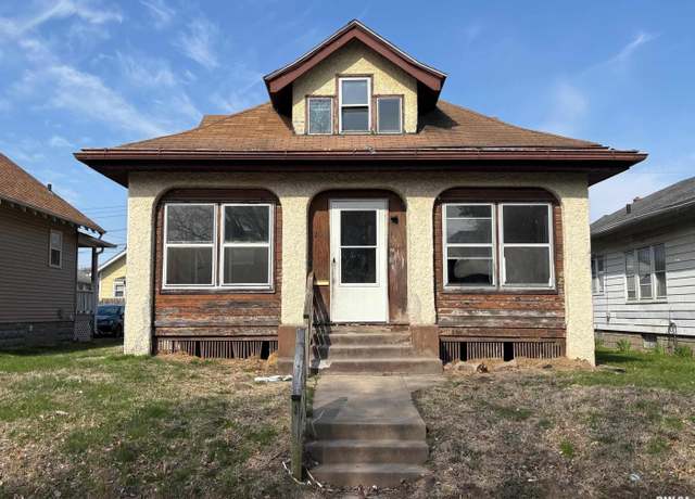 Property at 1208 Glenhurst Ct, Rock Island, IL 61201, 3 beds, 1 bath