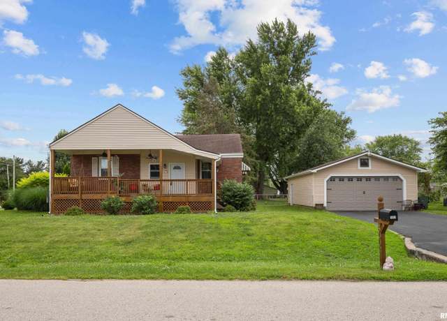 Property at 5003 48th St, Moline, IL 61265, 4 beds, 2 baths