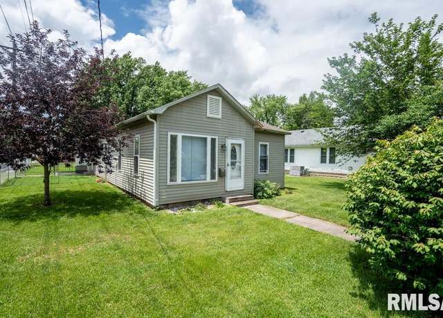 Property at 710 S Bentley St, Marion, IL 62959, 3 beds, 1 bath