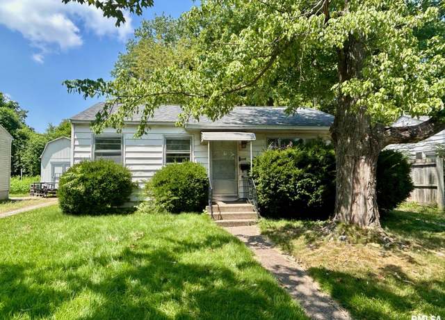 Property at 506 N Davis St, Carbondale, IL 62901, 2 beds, 1 bath