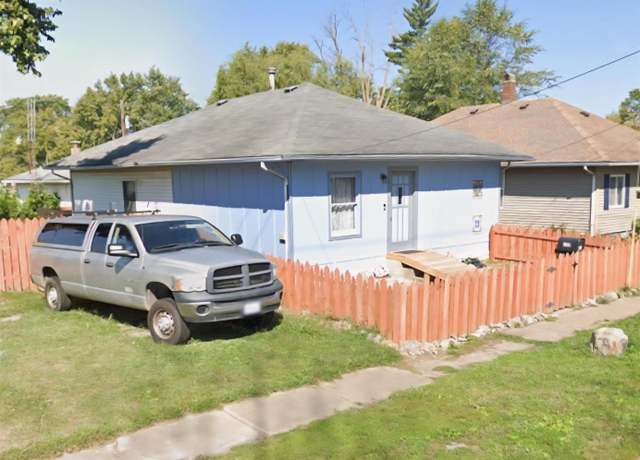 Property at 1201 N 13th St, Herrin, IL 62948, 3 beds, 1 bath