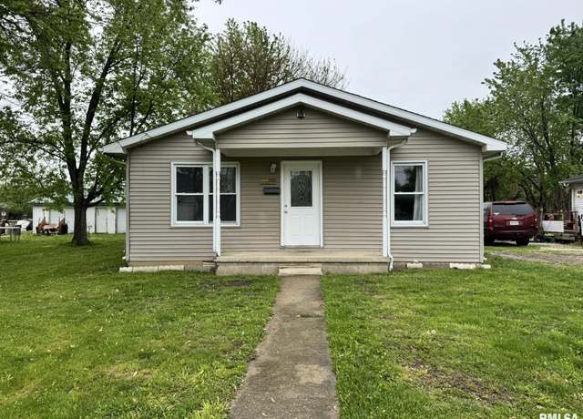 Property at 910 Allen Ave, Jacksonville, IL 62650, 3 beds, 1 bath