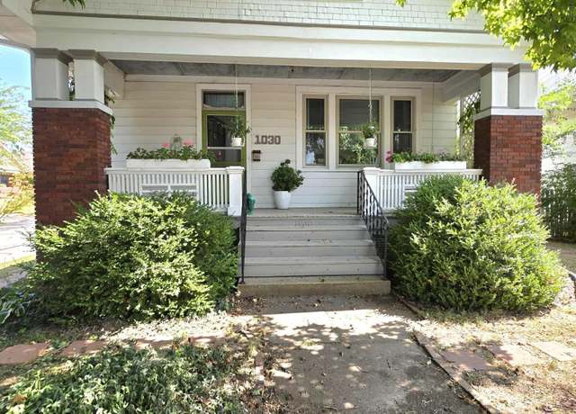 Property at 1030 N 8th St, Quincy, IL 62301, 3 beds, 1 bath
