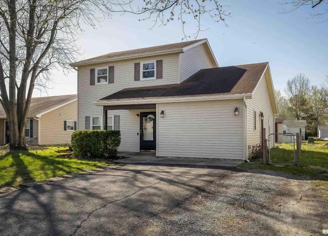 Property at 1395 N Cypress Dr, Carbondale, IL 62901, 3 beds, 1.5 baths