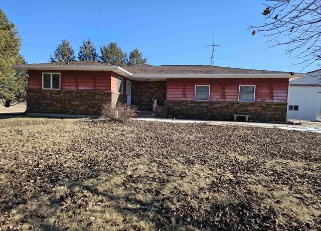 Property at 1573 200th Ave, Delmar, IA 52037, 2 beds, 2 baths