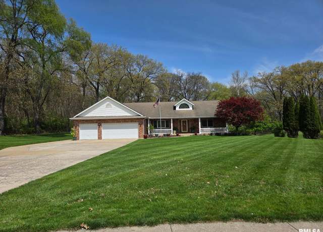 Property at 95 Buckhorn Dr, Springfield, IL 62707, 3 beds, 2.5 baths