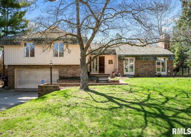 Property at 202 W Wolf Rd, Peoria, IL 61614, 4 beds, 2.5 baths