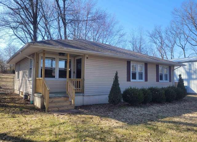 Property at 811 S 27th St, Mt Vernon, IL 62864, 3 beds, 2 baths