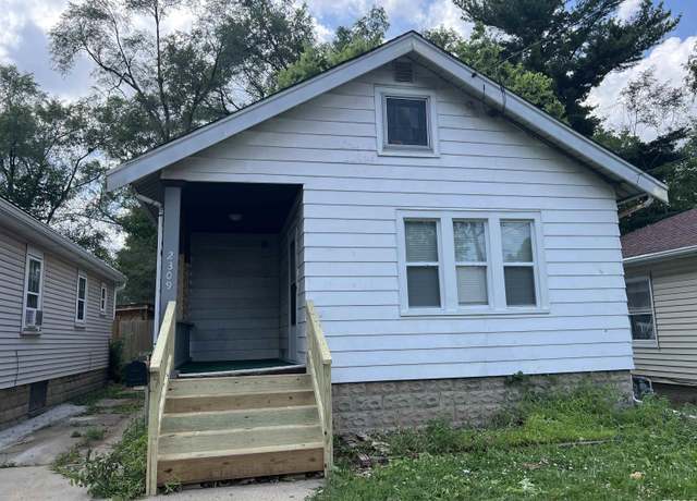 Property at 2309 N Flora Ave, Peoria, IL 61604, 1 bed, 1 bath