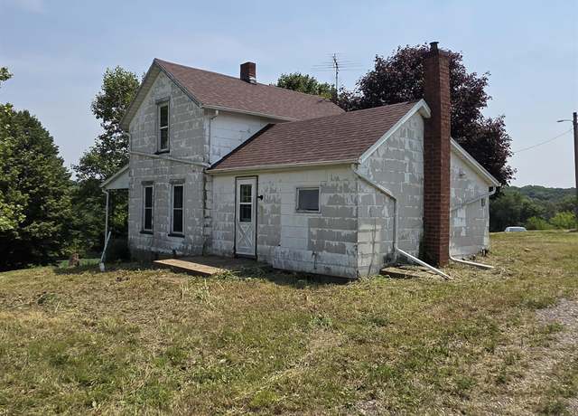 Property at 1355 Old Wagon Rd, Knoxville, IL 61448, 3 beds, 1 bath