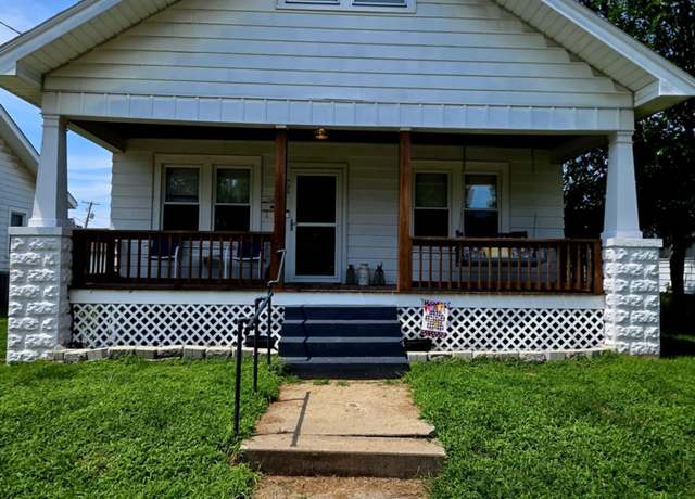 Property at 733 N 28th St, Quincy, IL 62301, 3 beds, 1 bath