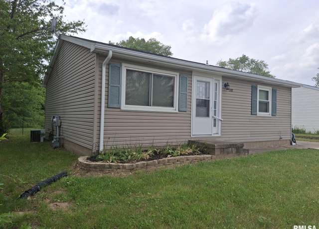 Property at 1907 Chicory Rd, Pekin, IL 61554, 3 beds, 1.5 baths