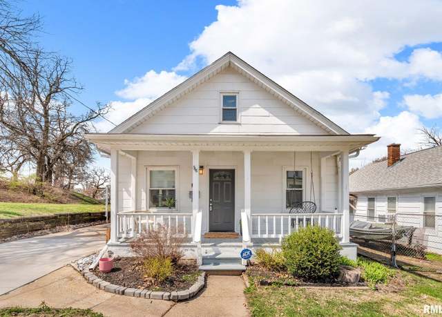 Property at 546 31st St, Rock Island, IL 61201, 3 beds, 1.5 baths