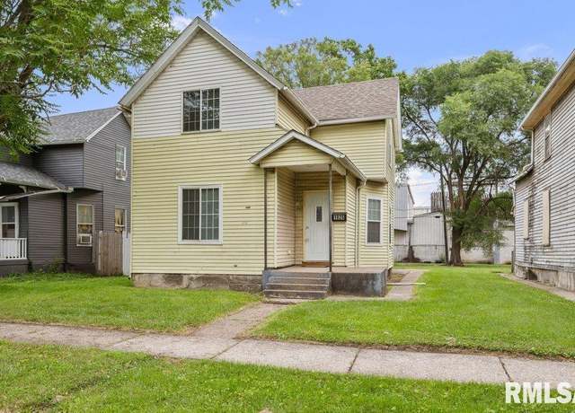 Property at 1826 W 1st St, Davenport, IA 52802, 4 beds, 1 bath