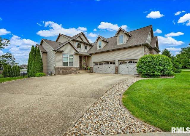 Property at 1210 Norma Dr, Bloomington, IL 61704, 5 beds, 3.5 baths
