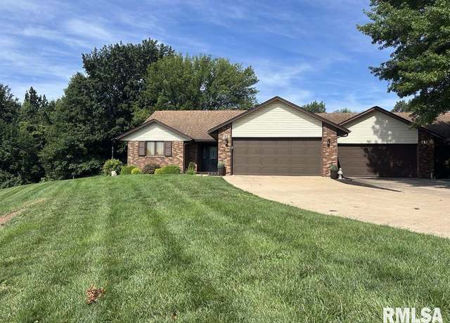 Property at 614 Pawn Ave #614, Quincy, IL 62305, 2 beds, 2 baths
