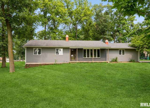 Property at 2668 300th Ave, De Witt, IA 52742, 4 beds, 2 baths