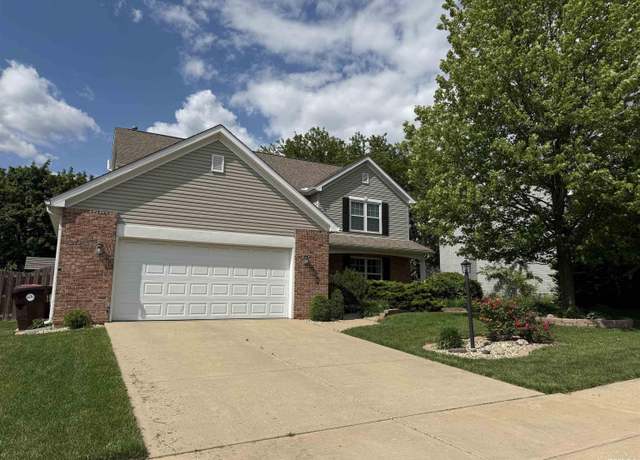 Property at 3511 W Brenwick Dr, Peoria, IL 61614, 4 beds, 3 baths