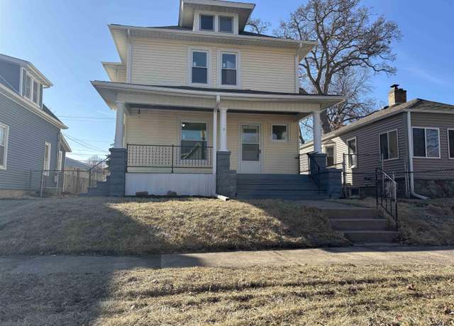Property at 1520 26th St, Rock Island, IL 61201, 3 beds, 1 bath