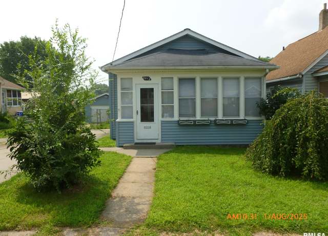 Property at 2012 3Y Ave, East Moline, IL 61244, 2 beds, 1 bath