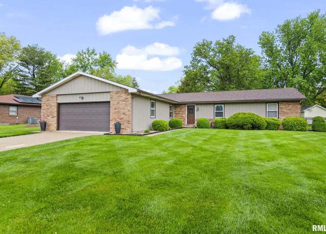 Property at 7 Ramblewood Dr, Chatham, IL 62629, 4 beds, 2 baths
